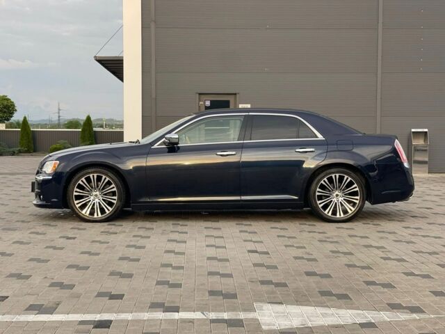 Синій Крайслер 300C, об'ємом двигуна 3 л та пробігом 159 тис. км за 6800 $, фото 2 на Automoto.ua