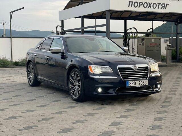 Синій Крайслер 300C, об'ємом двигуна 3 л та пробігом 159 тис. км за 6800 $, фото 6 на Automoto.ua
