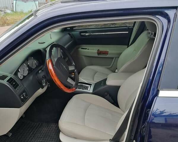 Синій Крайслер 300C, об'ємом двигуна 2.99 л та пробігом 280 тис. км за 10650 $, фото 3 на Automoto.ua