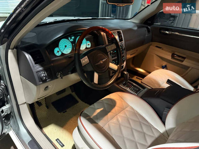 Зеленый Крайслер 300C, объемом двигателя 3.52 л и пробегом 225 тыс. км за 8500 $, фото 18 на Automoto.ua