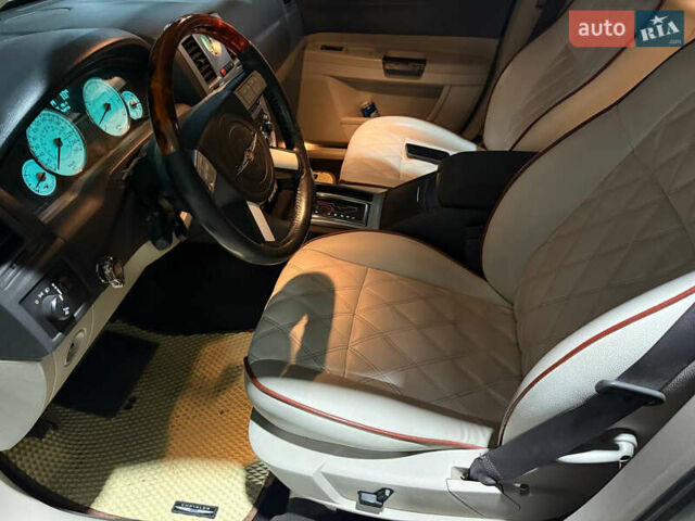 Зеленый Крайслер 300C, объемом двигателя 3.52 л и пробегом 225 тыс. км за 8500 $, фото 17 на Automoto.ua