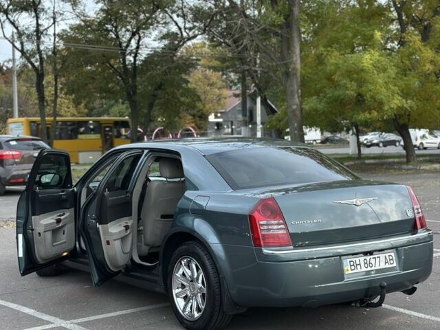 Зелений Крайслер 300C, об'ємом двигуна 3.5 л та пробігом 188 тис. км за 9100 $, фото 7 на Automoto.ua