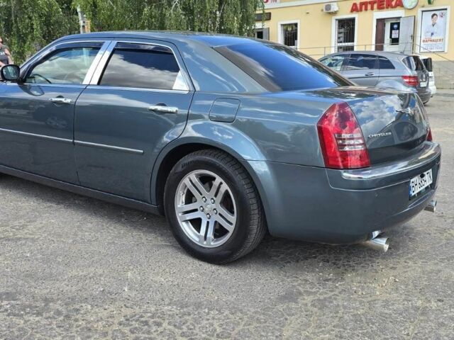 Зеленый Крайслер 300C, объемом двигателя 2.7 л и пробегом 173 тыс. км за 9280 $, фото 21 на Automoto.ua