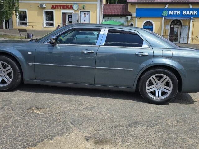 Зеленый Крайслер 300C, объемом двигателя 2.7 л и пробегом 173 тыс. км за 9280 $, фото 19 на Automoto.ua