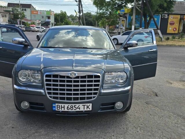 Зеленый Крайслер 300C, объемом двигателя 2.7 л и пробегом 173 тыс. км за 9280 $, фото 9 на Automoto.ua