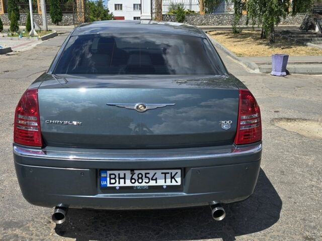 Зеленый Крайслер 300C, объемом двигателя 2.7 л и пробегом 173 тыс. км за 9280 $, фото 5 на Automoto.ua