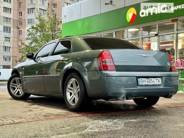 Зелений Крайслер 300C, об'ємом двигуна 2.74 л та пробігом 167 тис. км за 6999 $, фото 21 на Automoto.ua