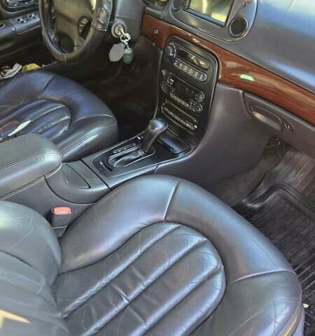 Черный Крайслер 300М, объемом двигателя 3.52 л и пробегом 245 тыс. км за 2700 $, фото 13 на Automoto.ua