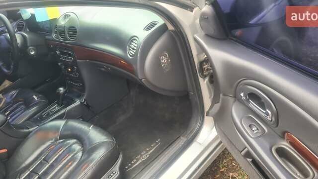 Сірий Крайслер 300М, об'ємом двигуна 2.74 л та пробігом 358 тис. км за 2300 $, фото 9 на Automoto.ua