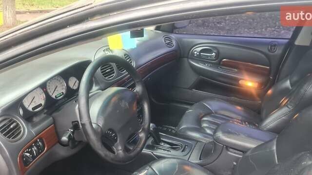 Сірий Крайслер 300М, об'ємом двигуна 2.74 л та пробігом 358 тис. км за 2300 $, фото 10 на Automoto.ua