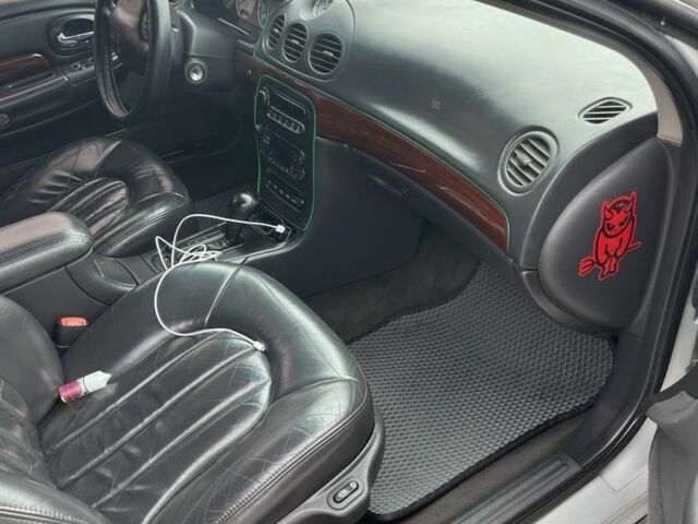 Сірий Крайслер 300М, об'ємом двигуна 3.5 л та пробігом 300 тис. км за 3200 $, фото 8 на Automoto.ua