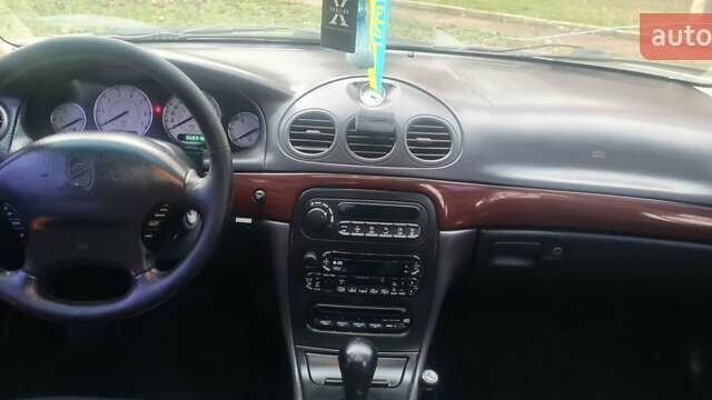 Сірий Крайслер 300М, об'ємом двигуна 2.74 л та пробігом 358 тис. км за 2300 $, фото 7 на Automoto.ua