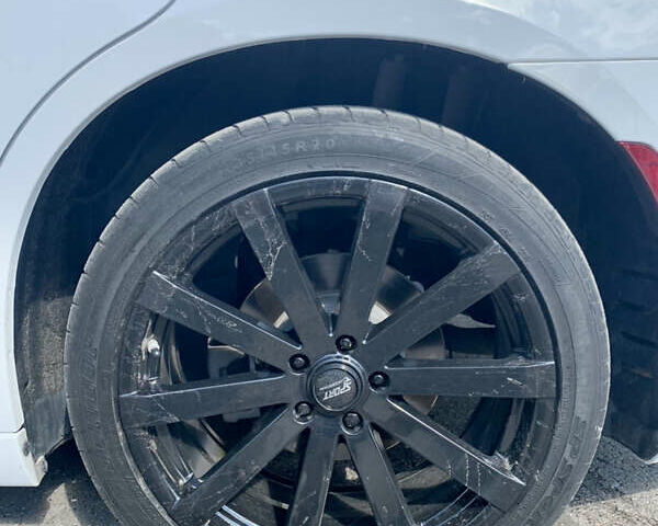 Білий Крайслер 300 S, об'ємом двигуна 3.6 л та пробігом 65 тис. км за 20000 $, фото 16 на Automoto.ua