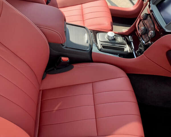 Білий Крайслер 300 S, об'ємом двигуна 3.6 л та пробігом 65 тис. км за 20000 $, фото 41 на Automoto.ua