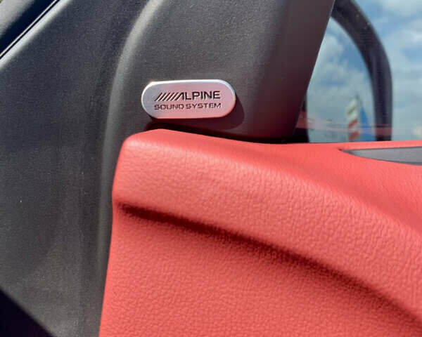 Білий Крайслер 300 S, об'ємом двигуна 3.6 л та пробігом 65 тис. км за 20000 $, фото 50 на Automoto.ua