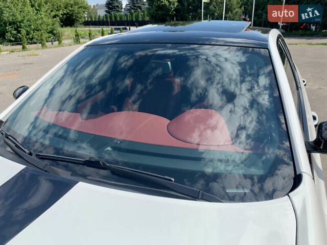 Білий Крайслер 300 S, об'ємом двигуна 3.6 л та пробігом 65 тис. км за 20000 $, фото 31 на Automoto.ua