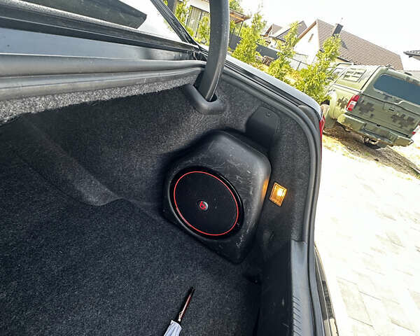 Черный Крайслер 300 S, объемом двигателя 3.6 л и пробегом 160 тыс. км за 12900 $, фото 14 на Automoto.ua