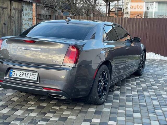 Сірий Крайслер 300 S, об'ємом двигуна 3.6 л та пробігом 132 тис. км за 13800 $, фото 59 на Automoto.ua