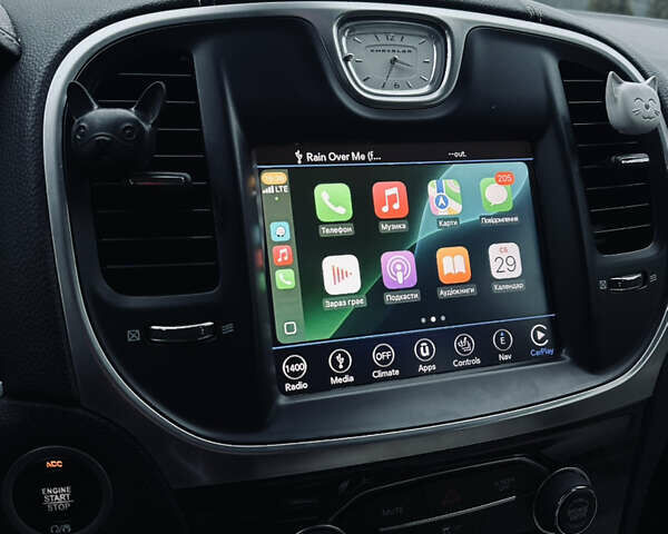 Білий Крайслер 300, об'ємом двигуна 3.6 л та пробігом 184 тис. км за 12999 $, фото 11 на Automoto.ua