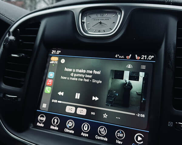 Білий Крайслер 300, об'ємом двигуна 3.6 л та пробігом 184 тис. км за 12999 $, фото 16 на Automoto.ua