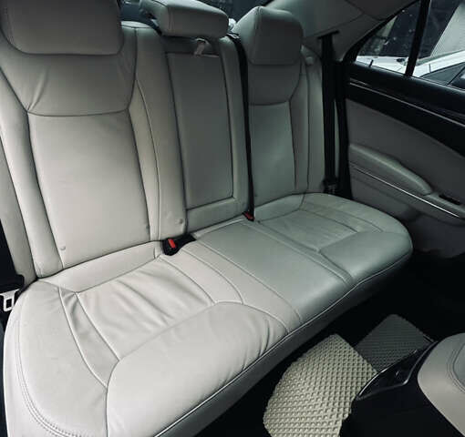 Білий Крайслер 300, об'ємом двигуна 3.6 л та пробігом 184 тис. км за 12999 $, фото 17 на Automoto.ua