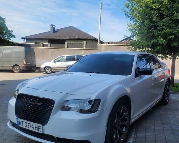 Білий Крайслер 300, об'ємом двигуна 3.6 л та пробігом 95 тис. км за 15500 $, фото 5 на Automoto.ua