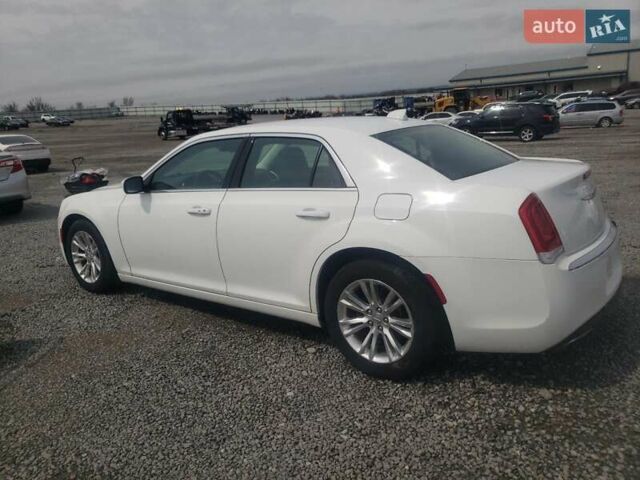 Білий Крайслер 300, об'ємом двигуна 3.6 л та пробігом 49 тис. км за 3000 $, фото 1 на Automoto.ua
