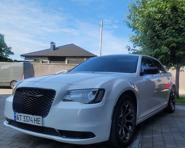 Білий Крайслер 300, об'ємом двигуна 3.6 л та пробігом 95 тис. км за 15500 $, фото 9 на Automoto.ua