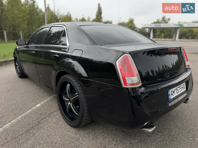 Чорний Крайслер 300, об'ємом двигуна 3.6 л та пробігом 282 тис. км за 10500 $, фото 13 на Automoto.ua