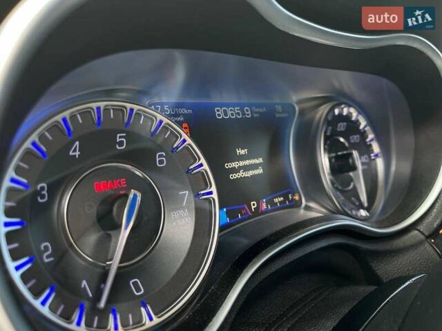 Черный Крайслер 300, объемом двигателя 3.6 л и пробегом 72 тыс. км за 12900 $, фото 19 на Automoto.ua