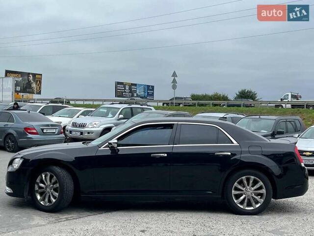 Черный Крайслер 300, объемом двигателя 3.6 л и пробегом 72 тыс. км за 12730 $, фото 13 на Automoto.ua