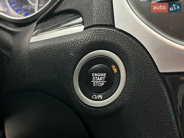 Черный Крайслер 300, объемом двигателя 3.6 л и пробегом 72 тыс. км за 12730 $, фото 38 на Automoto.ua