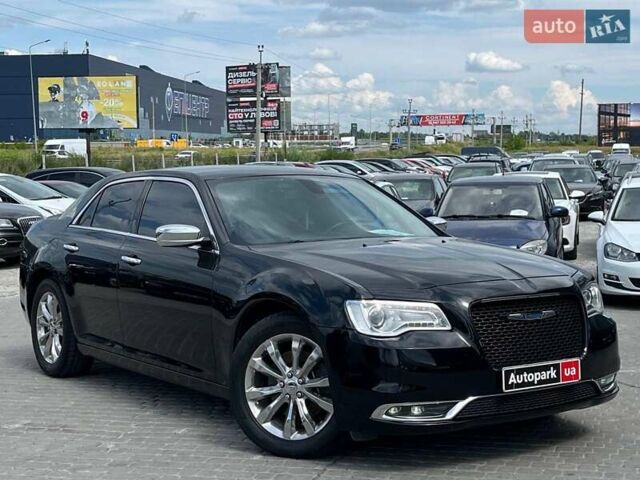 Черный Крайслер 300, объемом двигателя 3.6 л и пробегом 72 тыс. км за 12900 $, фото 3 на Automoto.ua