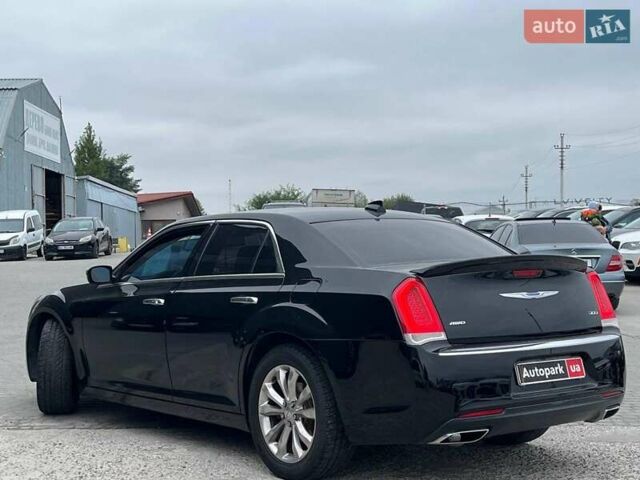 Черный Крайслер 300, объемом двигателя 3.6 л и пробегом 72 тыс. км за 12730 $, фото 11 на Automoto.ua