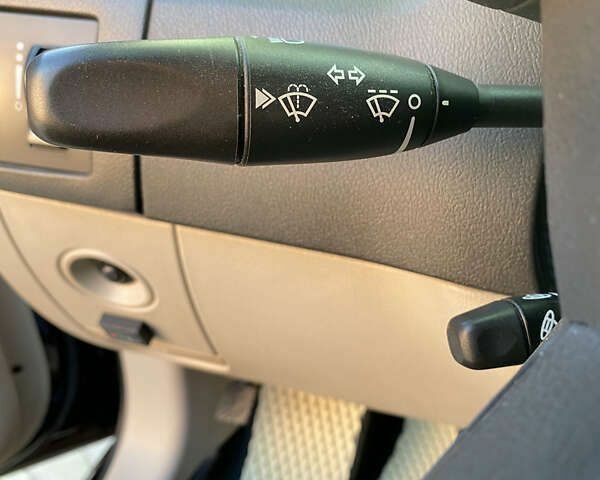 Крайслер 300 2005 в Виннице на Automoto.ua Крайслер 300, объемом двигателя 0 л и пробегом 316 тыс. км за 8900 $, фото 28 на Automoto.ua