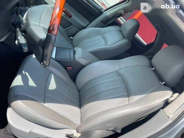 Крайслер 300, объемом двигателя 3 л и пробегом 269 тыс. км за 8190 $, фото 13 на Automoto.ua