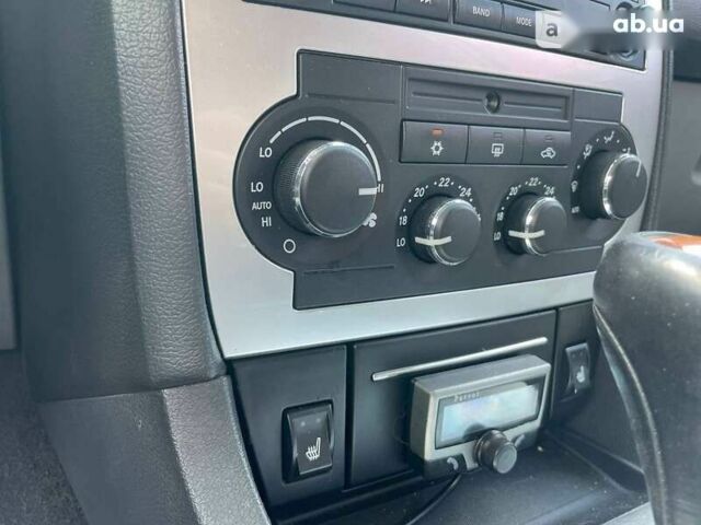 Крайслер 300, объемом двигателя 3 л и пробегом 269 тыс. км за 8190 $, фото 20 на Automoto.ua