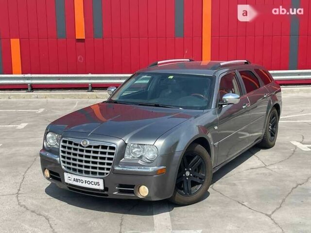 Крайслер 300, объемом двигателя 3 л и пробегом 269 тыс. км за 8190 $, фото 2 на Automoto.ua