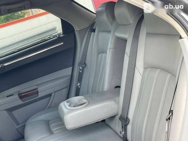 Крайслер 300, объемом двигателя 3 л и пробегом 269 тыс. км за 8190 $, фото 29 на Automoto.ua