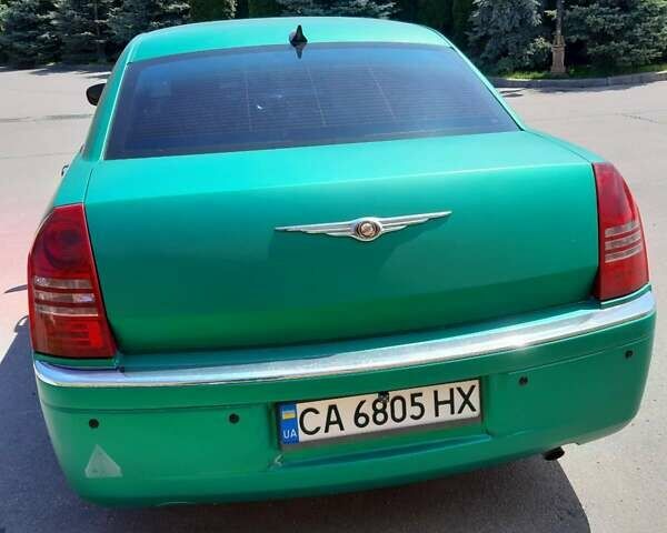 Крайслер 300, об'ємом двигуна 2.7 л та пробігом 150 тис. км за 8200 $, фото 8 на Automoto.ua