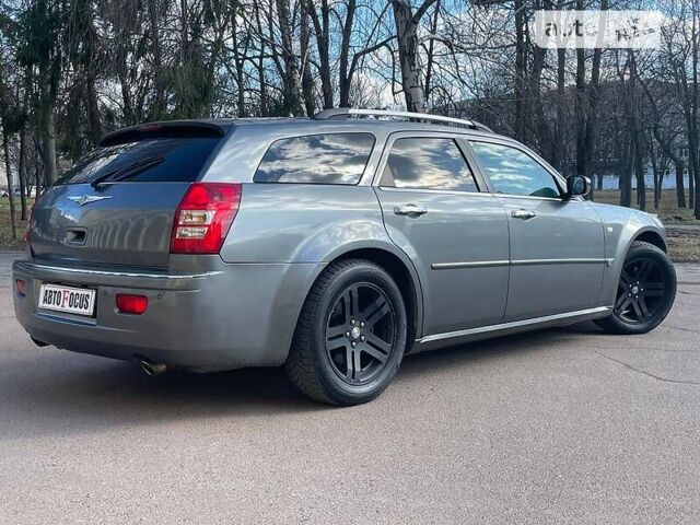 Крайслер 300, об'ємом двигуна 3 л та пробігом 268 тис. км за 7990 $, фото 4 на Automoto.ua