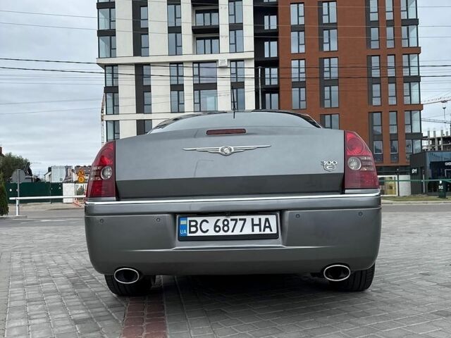 Серый Крайслер 300, объемом двигателя 3.52 л и пробегом 247 тыс. км за 11700 $, фото 38 на Automoto.ua