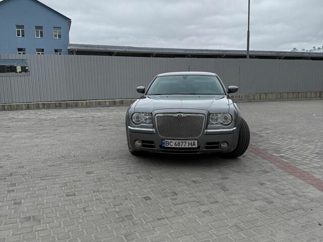 Серый Крайслер 300, объемом двигателя 3.52 л и пробегом 247 тыс. км за 11700 $, фото 39 на Automoto.ua
