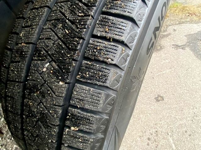 Серый Крайслер Аспен, объемом двигателя 5.7 л и пробегом 273 тыс. км за 11300 $, фото 11 на Automoto.ua