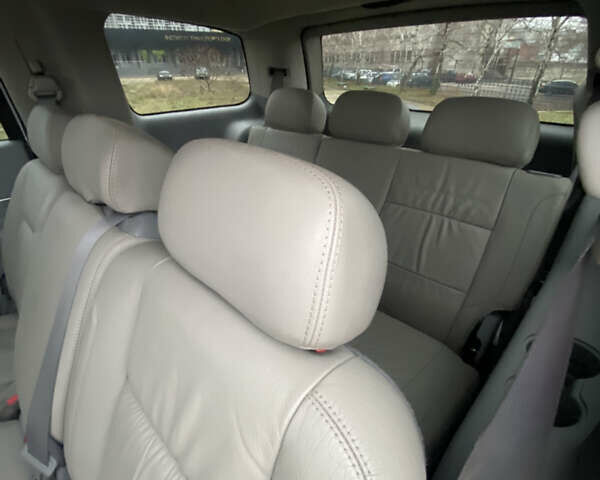 Серый Крайслер Аспен, объемом двигателя 5.65 л и пробегом 273 тыс. км за 11300 $, фото 10 на Automoto.ua