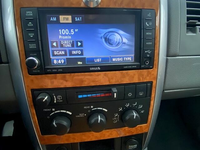 Серый Крайслер Аспен, объемом двигателя 5.7 л и пробегом 273 тыс. км за 11300 $, фото 8 на Automoto.ua