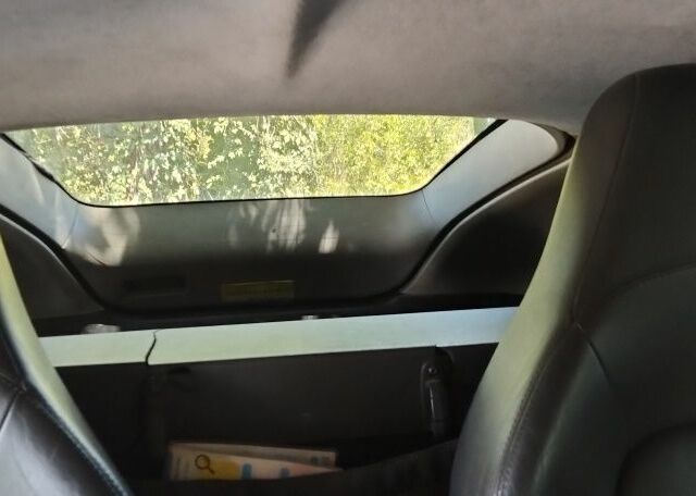 Серый Крайслер Кроссфайр, объемом двигателя 3 л и пробегом 250 тыс. км за 2738 $, фото 10 на Automoto.ua