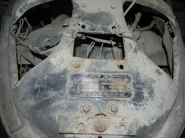 Черный Крайслер Другая, объемом двигателя 2.8 л и пробегом 50 тыс. км за 10000 $, фото 9 на Automoto.ua