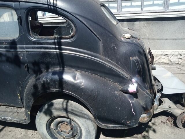 Черный Крайслер Другая, объемом двигателя 2.8 л и пробегом 50 тыс. км за 10000 $, фото 5 на Automoto.ua