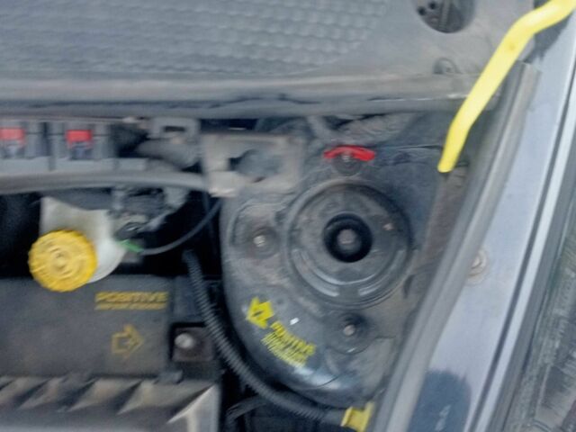 Черный Крайслер Другая, объемом двигателя 2 л и пробегом 125 тыс. км за 5200 $, фото 13 на Automoto.ua